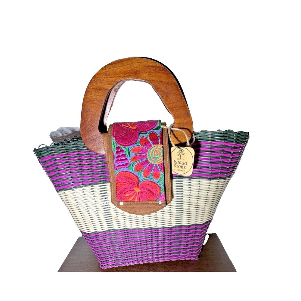NWT Handmade Woven Tote Natural Fiber Wooden Handles & Leather Accents Huipil
